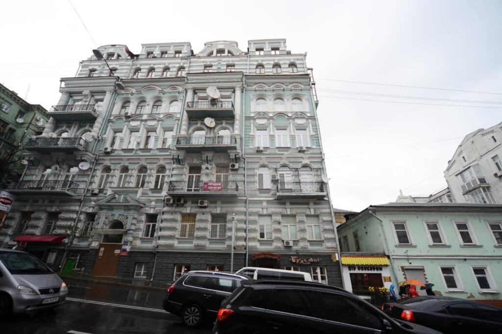 стильная студия на Михайловской, wi Киев Экстерьер фото